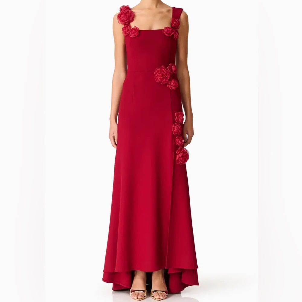 NWT Elliatt Evanora Flower Appliqué Gown Red Sz Large